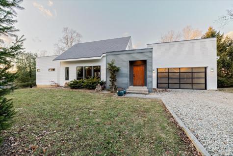 5767 E Kings Road Bloomington IN 47408