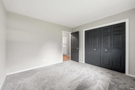 4917 Reed Road Fort Wayne IN 46835