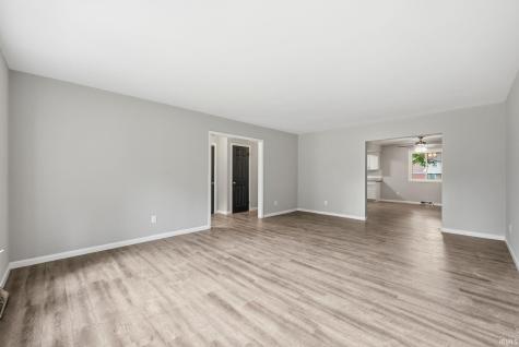 4917 Reed Road Fort Wayne IN 46835