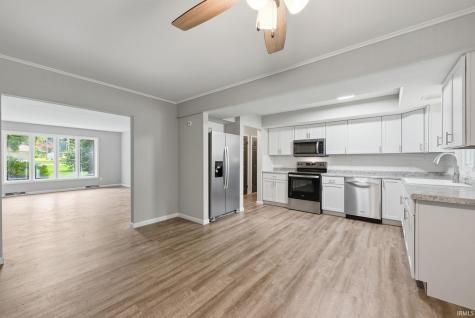 4917 Reed Road Fort Wayne IN 46835