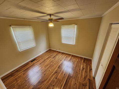 1409 S Pleasantview Drive Yorktown IN 47396