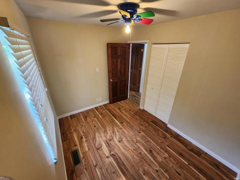 1409 S Pleasantview Drive Yorktown IN 47396