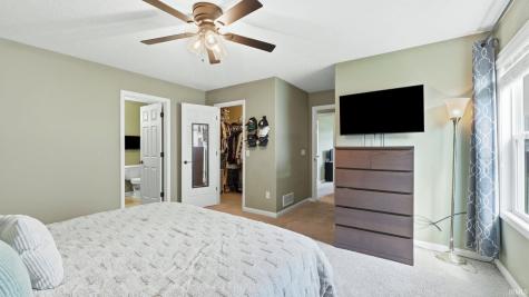1920 Black Bear Drive Fort Wayne IN 46808