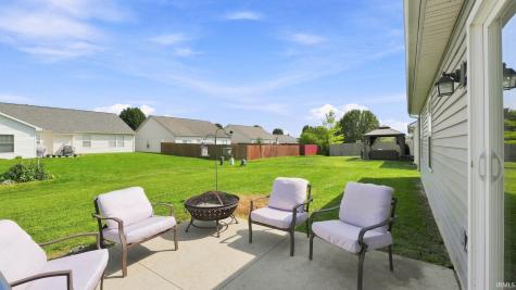 1920 Black Bear Drive Fort Wayne IN 46808