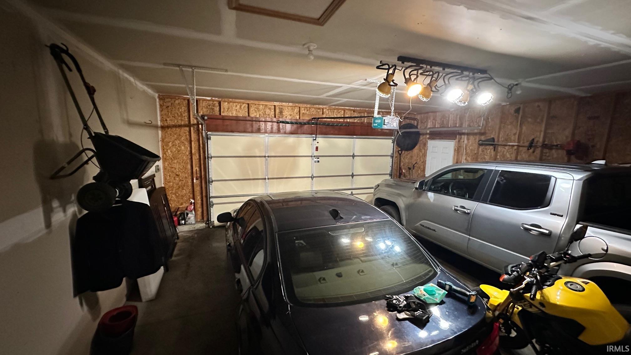 1312 Red Oak Drive Goshen IN 46526