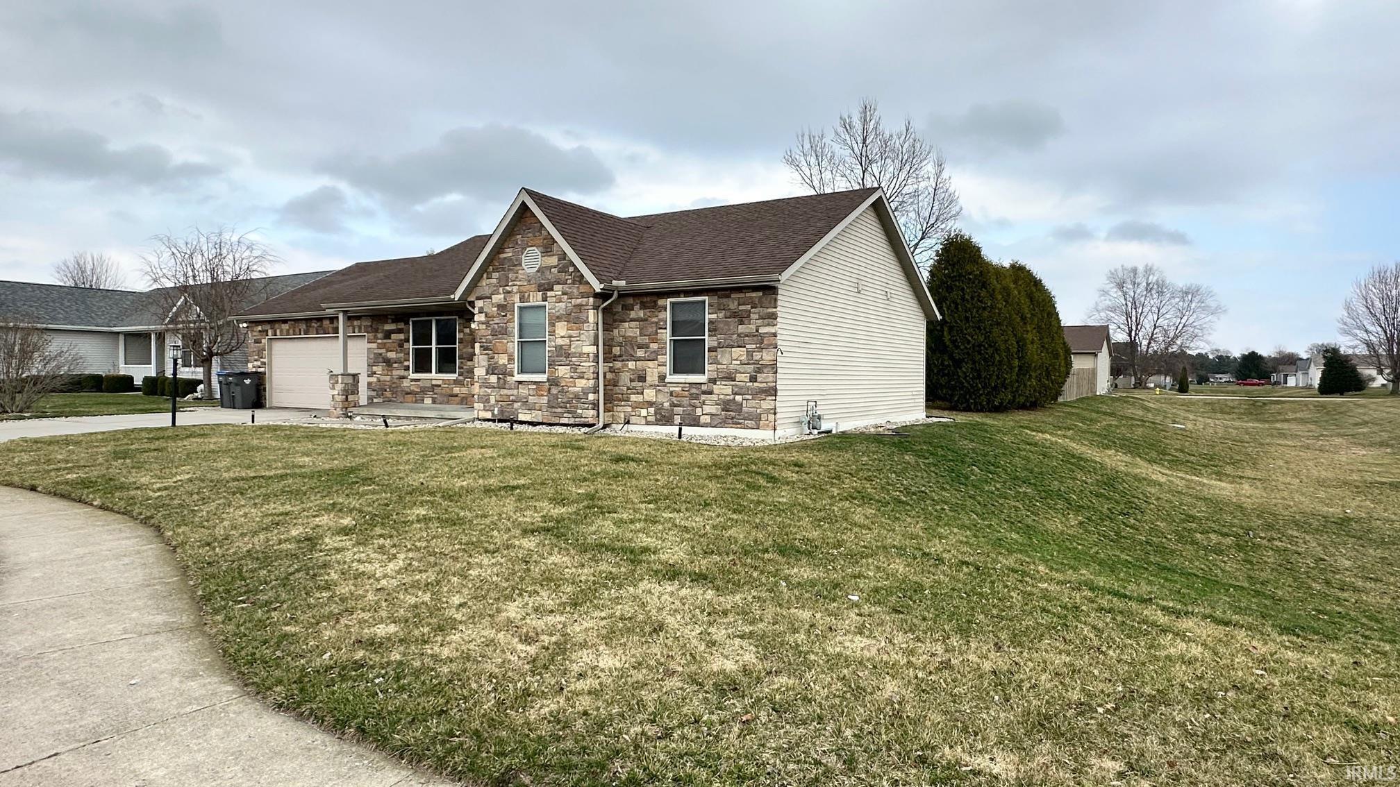 1312 Red Oak Drive Goshen IN 46526