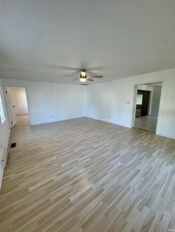1302 N Briar Road Muncie IN 47304