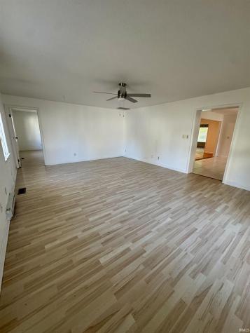 1302 N Briar Road Muncie IN 47304