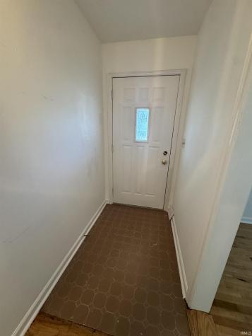 1302 N Briar Road Muncie IN 47304