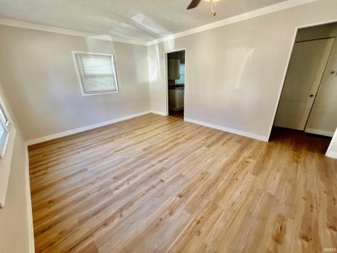 2413 N Fares Avenue Evansville IN 47710
