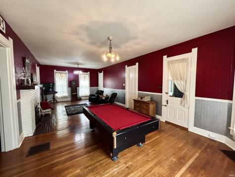 27 N Edwards Street Worthington IN 47471