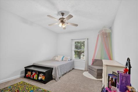 6041 Delk Drive Evansville IN 47711