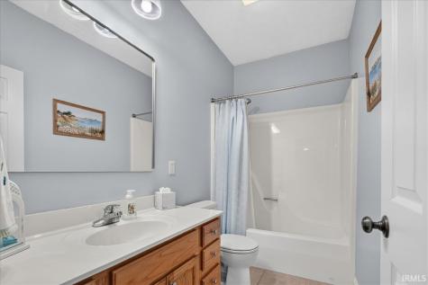 6041 Delk Drive Evansville IN 47711