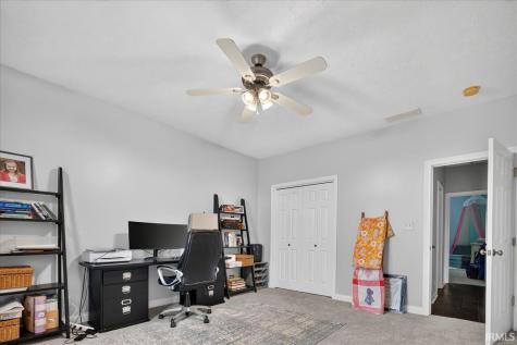 6041 Delk Drive Evansville IN 47711