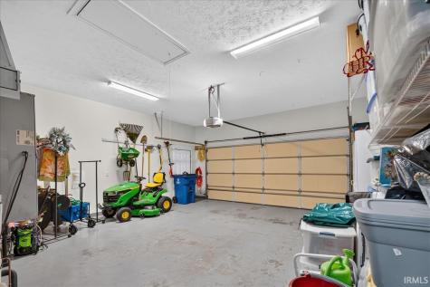 6041 Delk Drive Evansville IN 47711