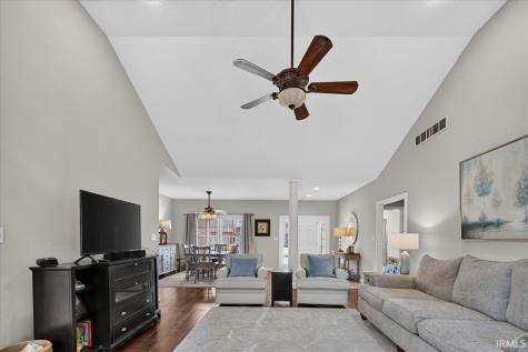 6041 Delk Drive Evansville IN 47711