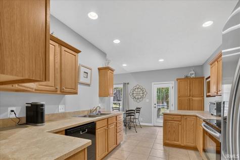 6041 Delk Drive Evansville IN 47711