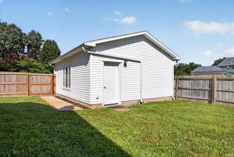 4154 W Daniel Avenue Bloomington IN 47403