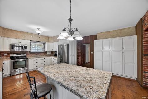 10533 Us Highway 231 Road Loogootee IN 47553