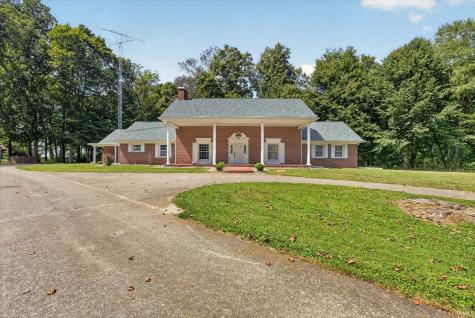 10533 Us Highway 231 Road Loogootee IN 47553