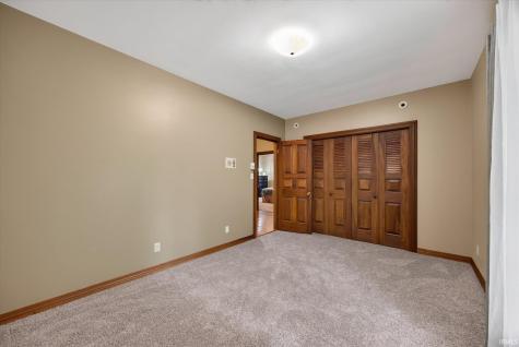 10533 Us Highway 231 Road Loogootee IN 47553