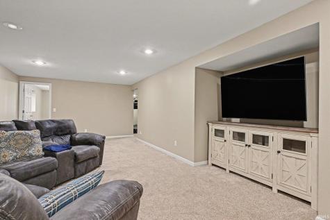 1458 Rutland Court Winona Lake IN 46590