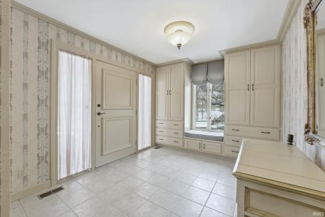 1501 Fisher Avenue Warsaw IN 46580