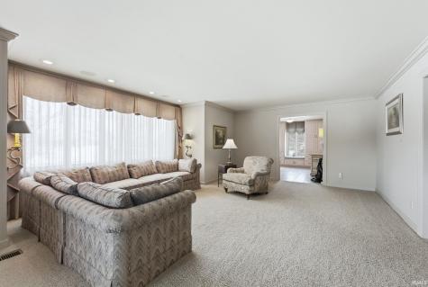 1501 Fisher Avenue Warsaw IN 46580