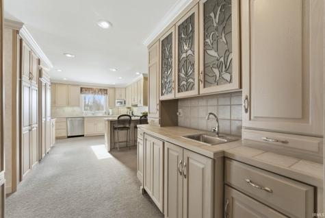 1501 Fisher Avenue Warsaw IN 46580
