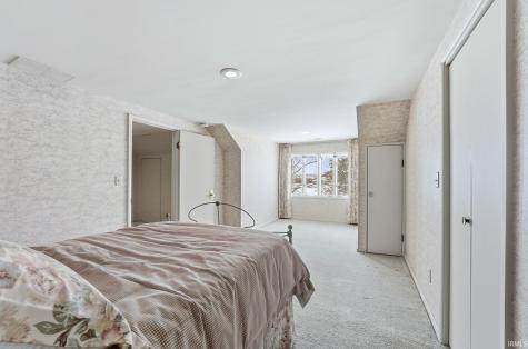 1501 Fisher Avenue Warsaw IN 46580