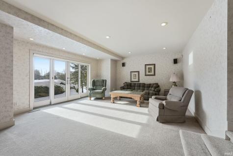 1501 Fisher Avenue Warsaw IN 46580