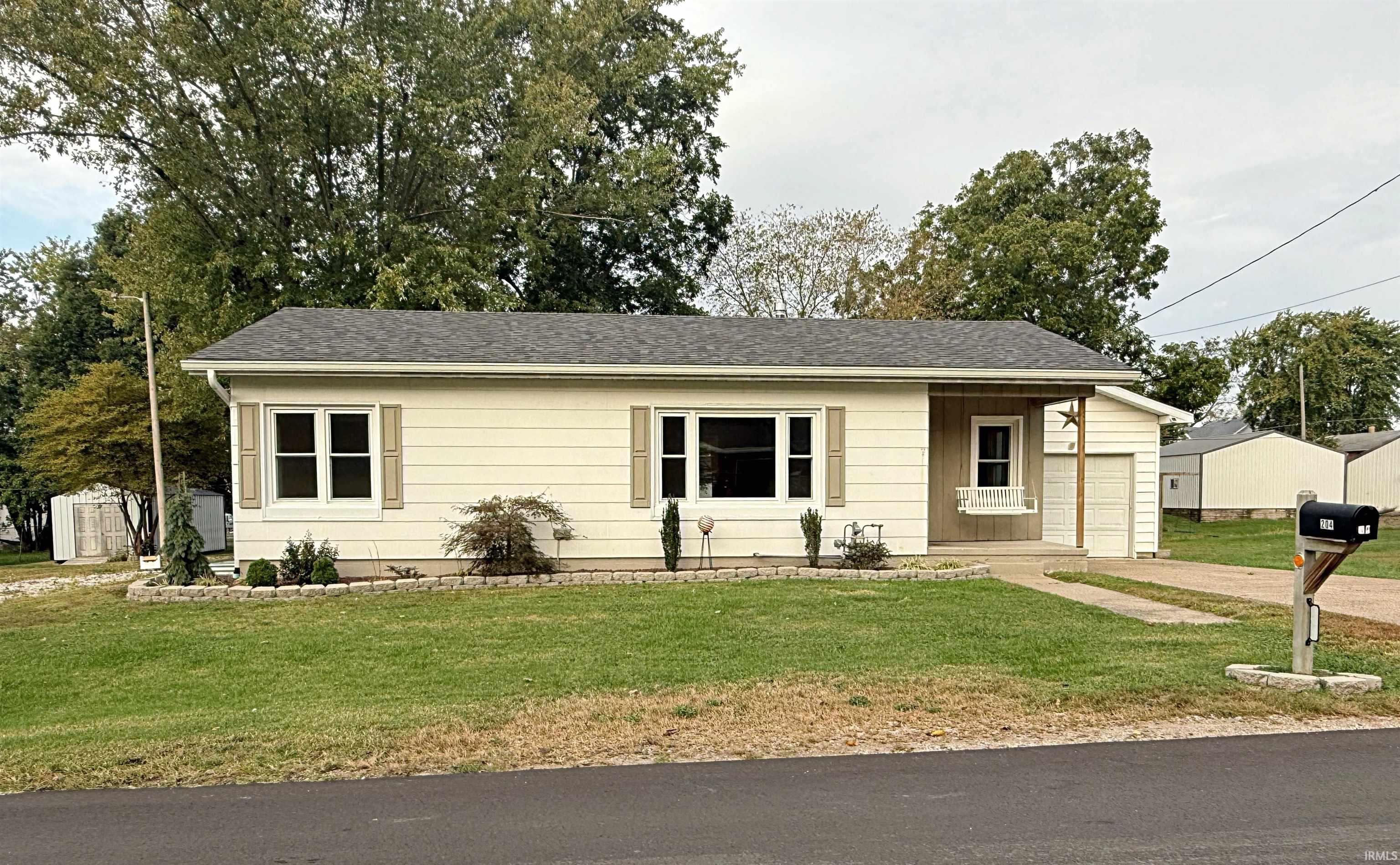 204 Poplar Street Loogootee IN 47553