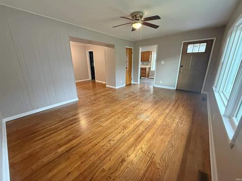 204 Poplar Street Loogootee IN 47553