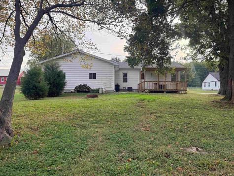 204 Poplar Street Loogootee IN 47553