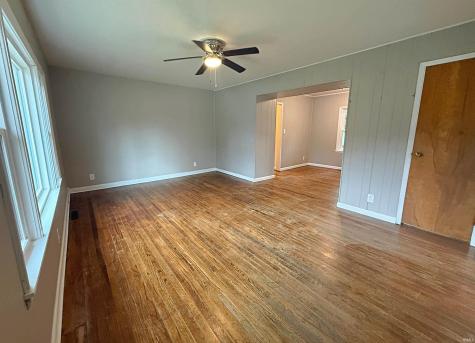 204 Poplar Street Loogootee IN 47553