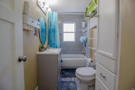 1108 W Oak Street Union City IN 47390