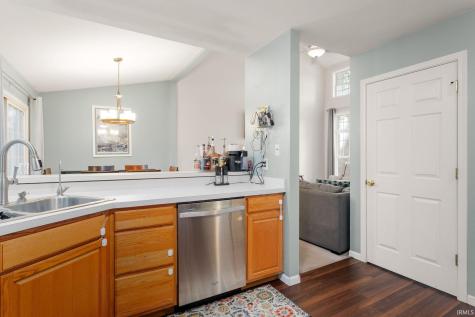4336 Field Gate Drive E South Bend IN 46628