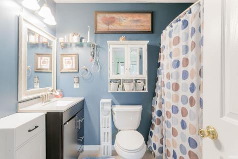 4336 Field Gate Drive E South Bend IN 46628