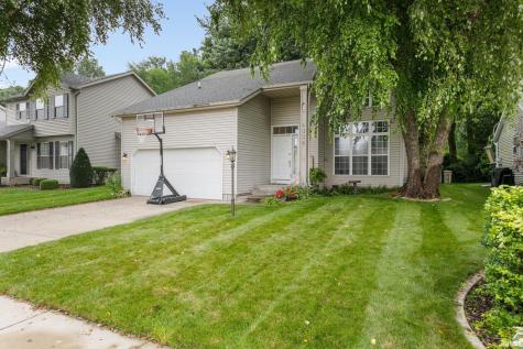 4336 Field Gate Drive E South Bend IN 46628