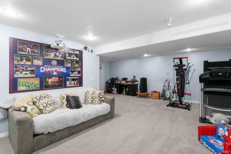 4336 Field Gate Drive E South Bend IN 46628