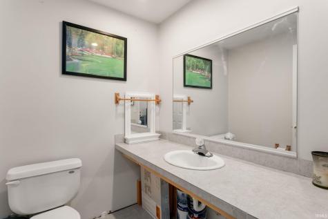 4336 Field Gate Drive E South Bend IN 46628