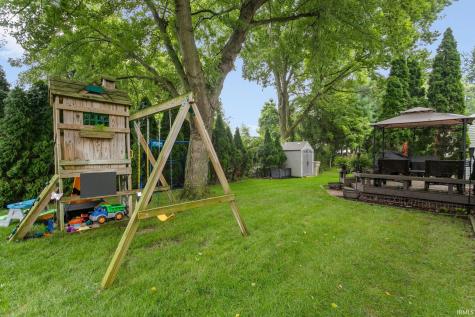 4336 Field Gate Drive E South Bend IN 46628