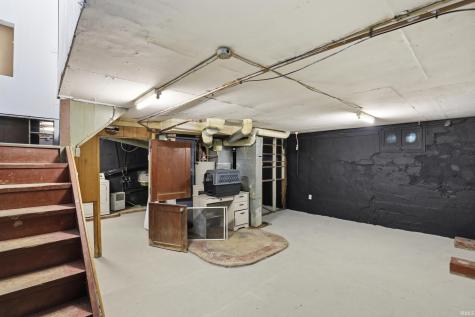 1123 Kinsmoor Avenue Fort Wayne IN 46807