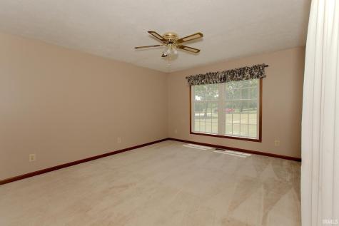 2712 E 400 N Huntington IN 46750