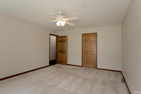 2712 E 400 N Huntington IN 46750