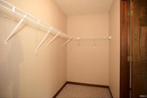 2712 E 400 N Huntington IN 46750