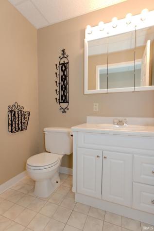2712 E 400 N Huntington IN 46750