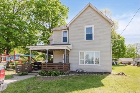 116 W 8th Street Matthews IN 46957