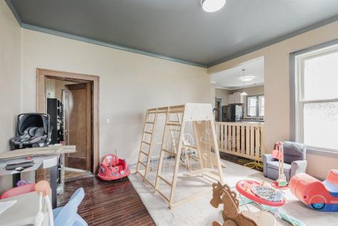 116 W 8th Street Matthews IN 46957