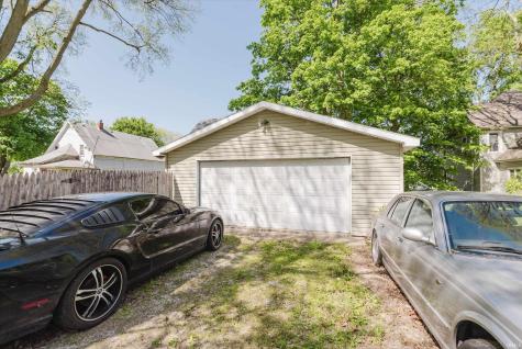 116 W 8th Street Matthews IN 46957
